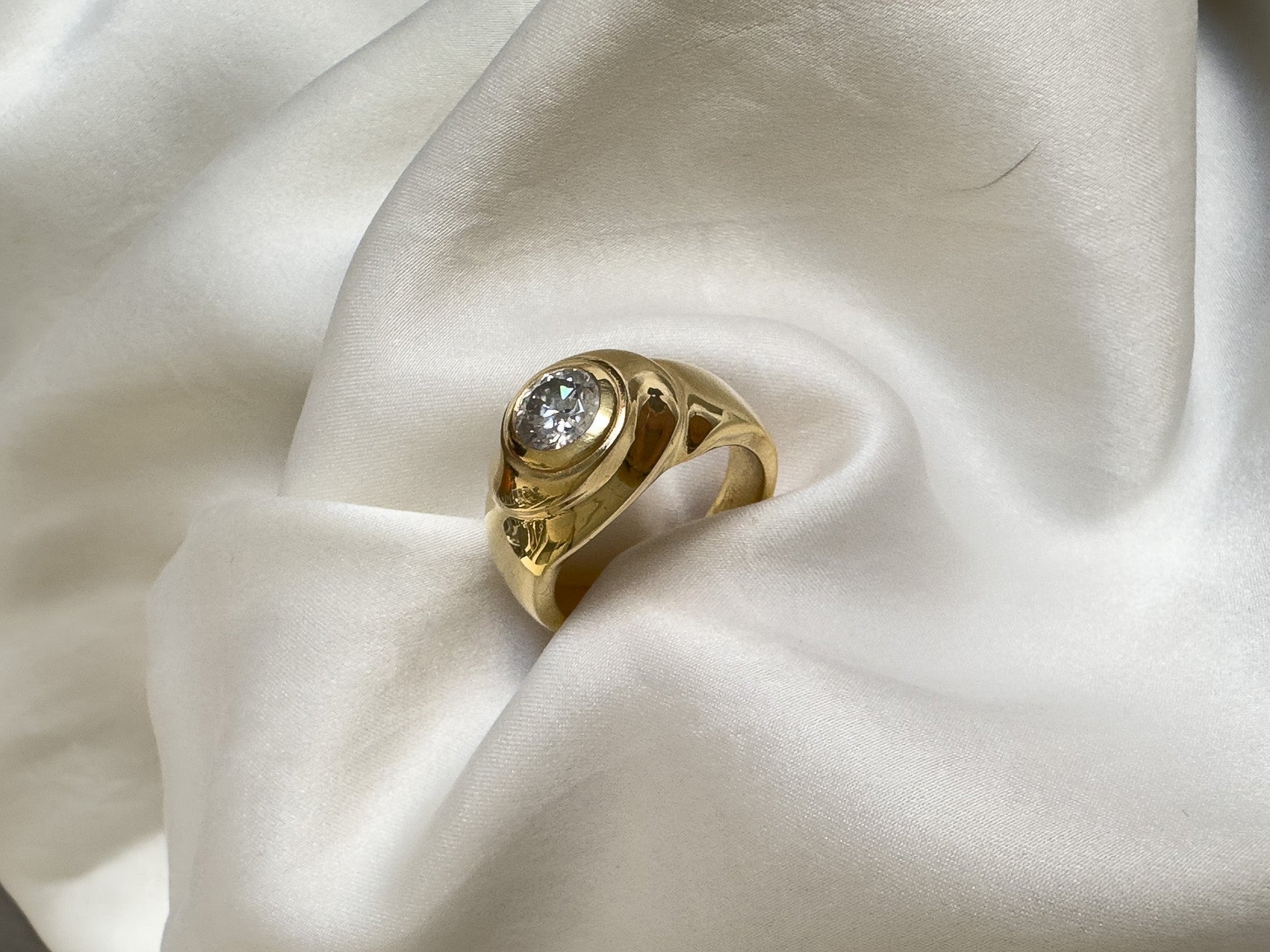 Diamonds and Gemstones: Understanding Gemstone Characteristics