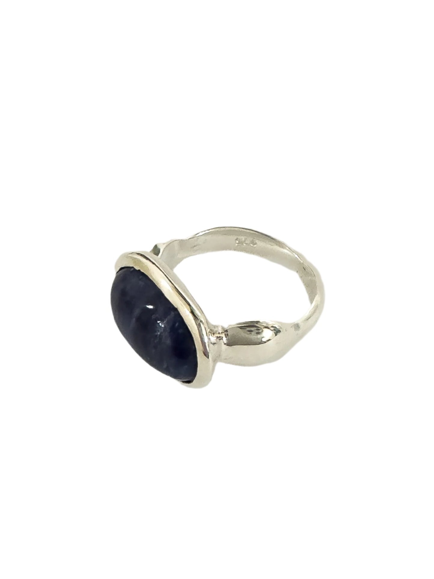 Gemstone Shoulder Ring