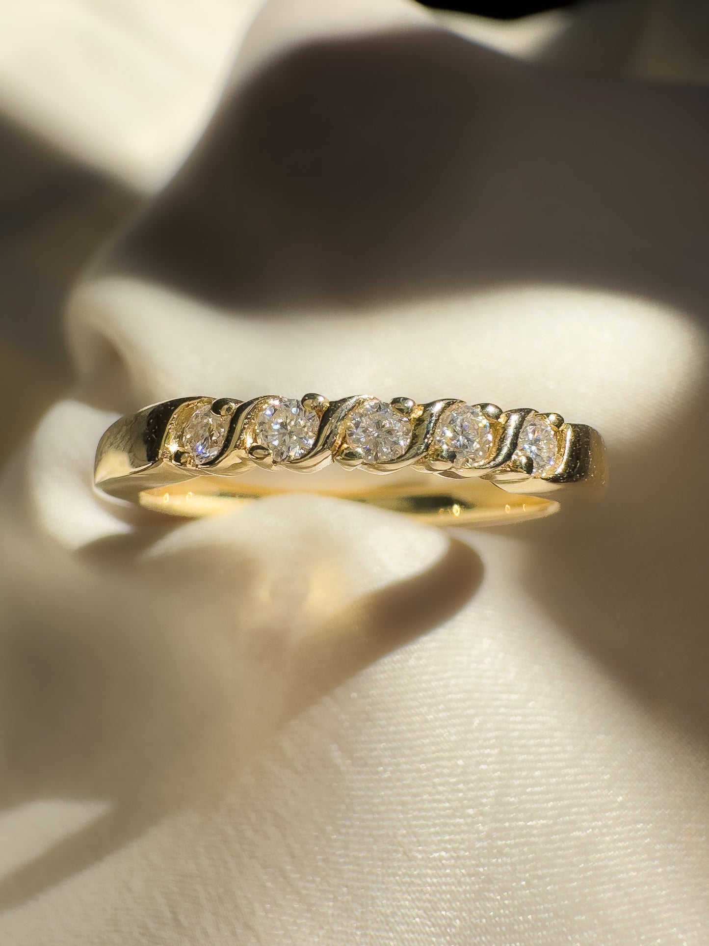 Gold 5 stone ring