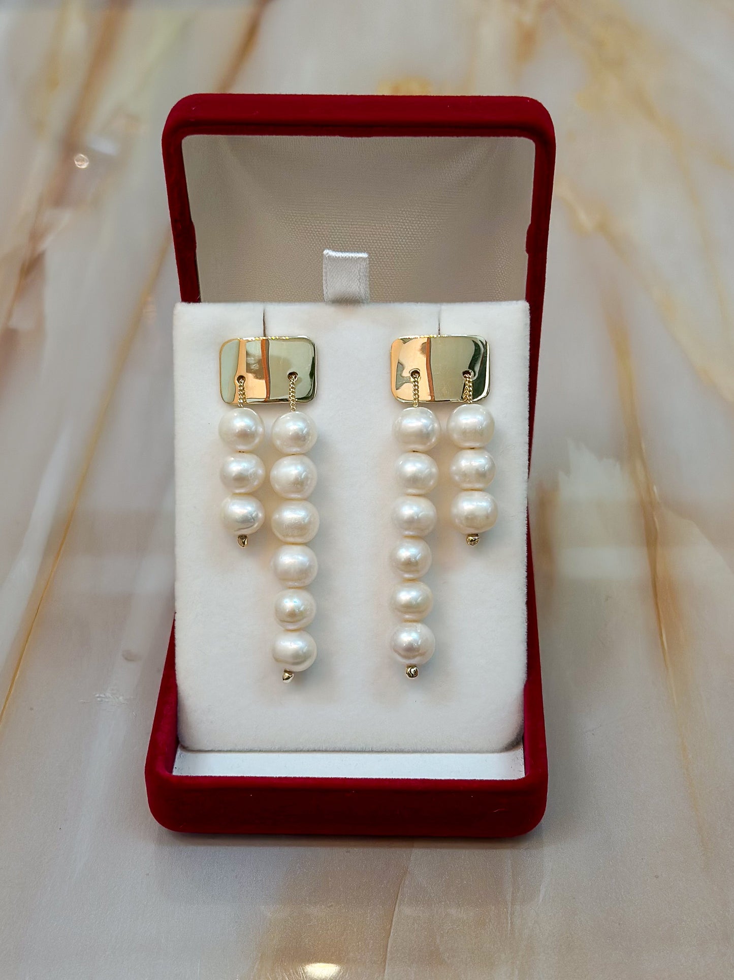 Eda Pearl Earrings