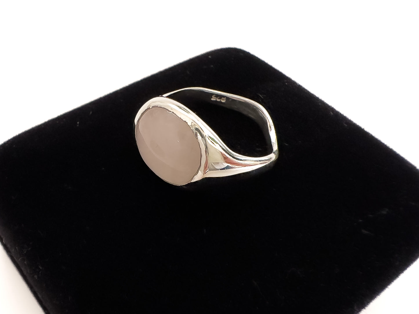 Wavy Cabochon Ring