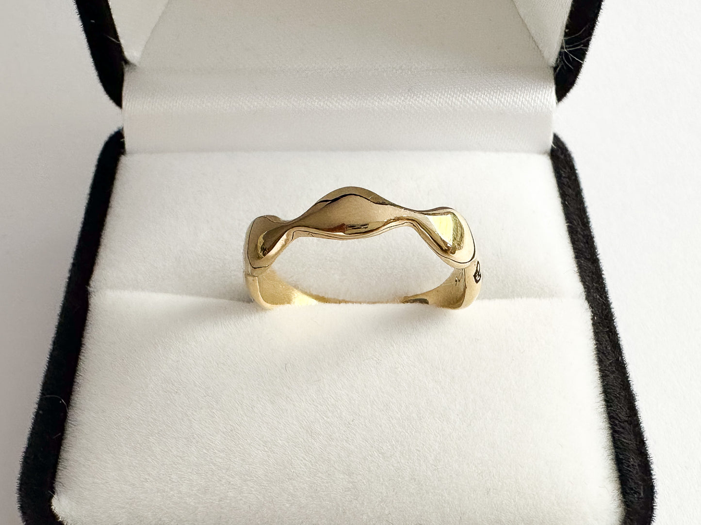 Gold Ripple Ring