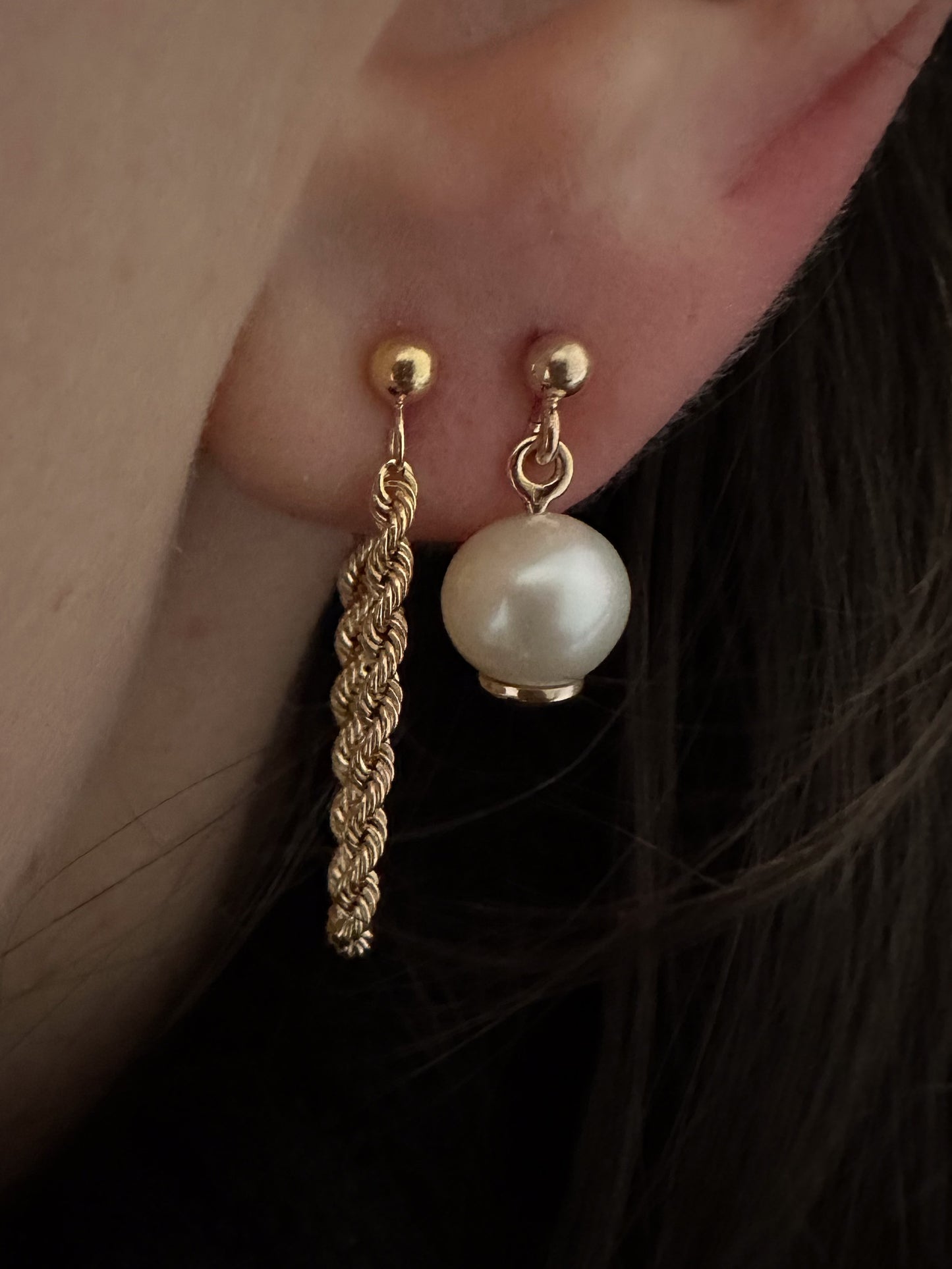 Solitaire Pearl Earrings