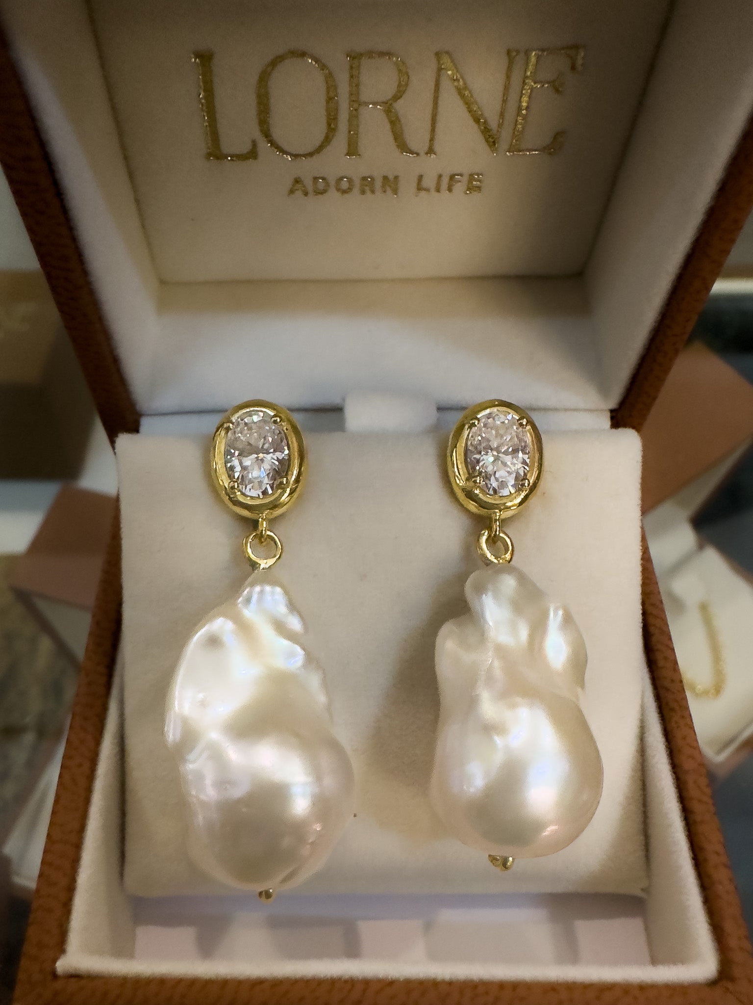 gold diamond and pearl earrings 